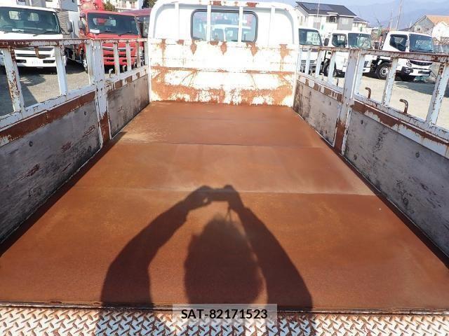 Mazda TITAN 2012-09 409675-8