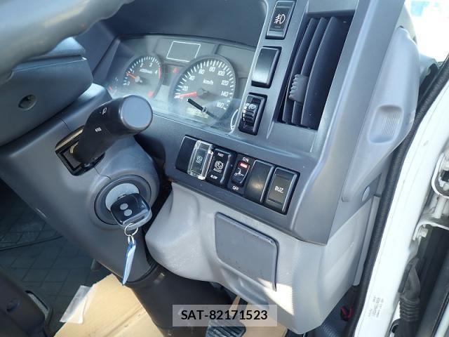 Mazda TITAN 2012-09 409675-18