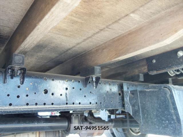 Mazda TITAN 2005-12 409681-7