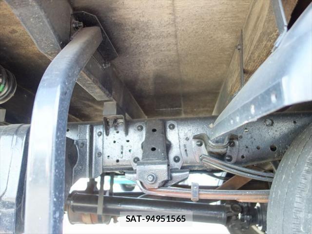 Mazda TITAN 2005-12 409681-8