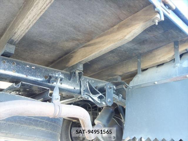 Mazda TITAN 2005-12 409681-11