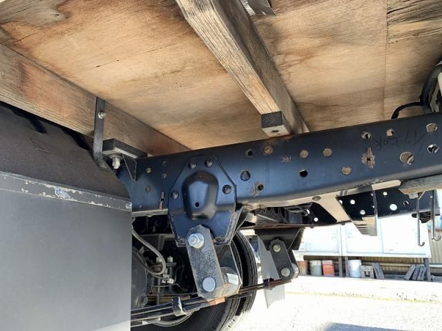 Mazda TITAN 2018-10 1601851-13