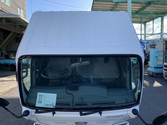 Mazda TITAN 2018-10 1601851-16