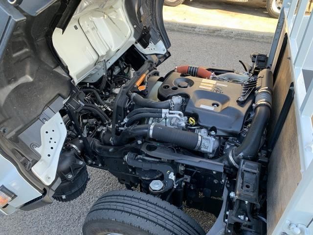 Mazda TITAN 2018-10 1601851-17