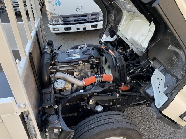 Mazda TITAN 2018-10 1601851-18
