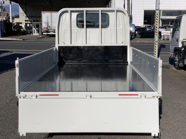 Mazda TITAN 2018-10 1601851-5
