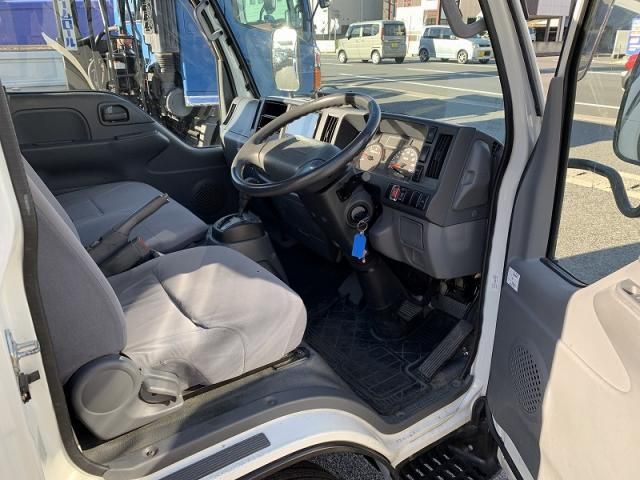 Mazda TITAN 2018-10 1601851-6
