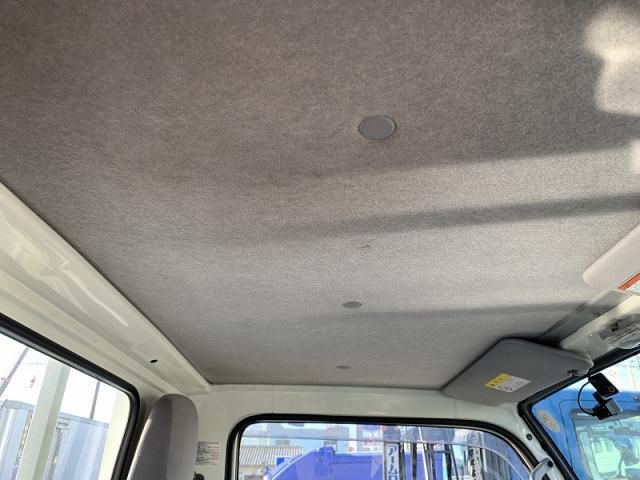Mazda TITAN 2018-10 1601851-7