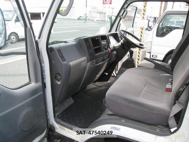 Mazda TITAN 2013-03 1664776-11