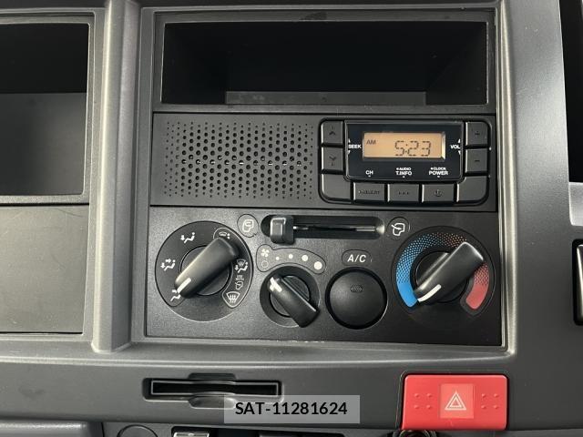 Mazda TITAN 2015-12 1695333-17