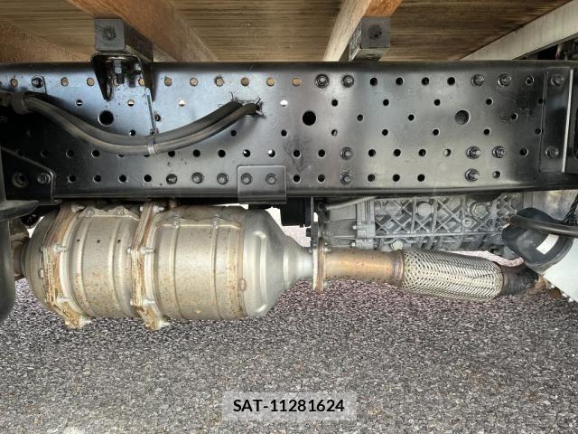 Mazda TITAN 2015-12 1695333-24