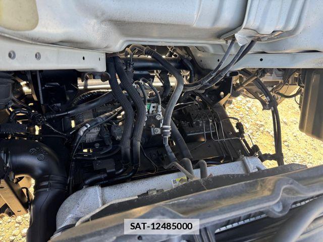 Mazda TITAN 2015-06 1718399-26