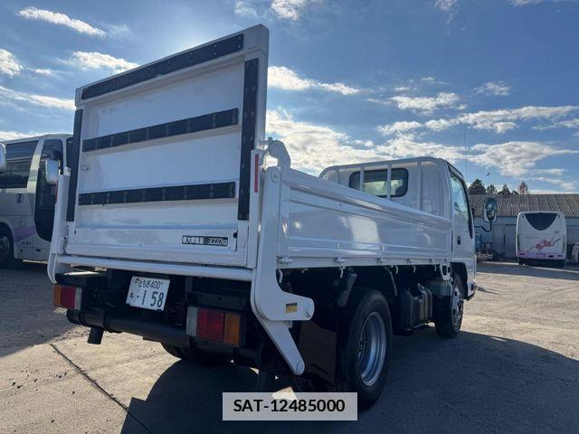 Mazda TITAN 2015-06 1718399-2
