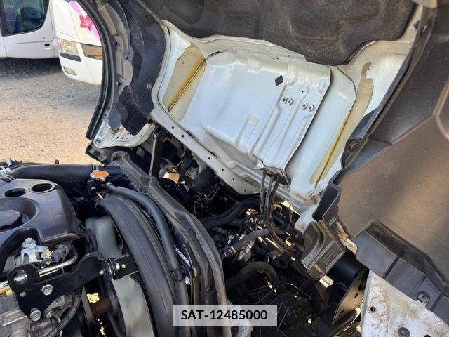 Mazda TITAN 2015-06 1718399-29