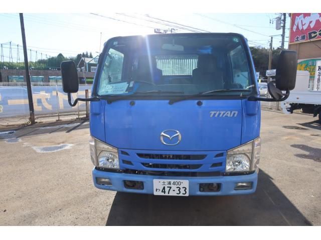 Mazda TITAN 2016-11 2018247-1