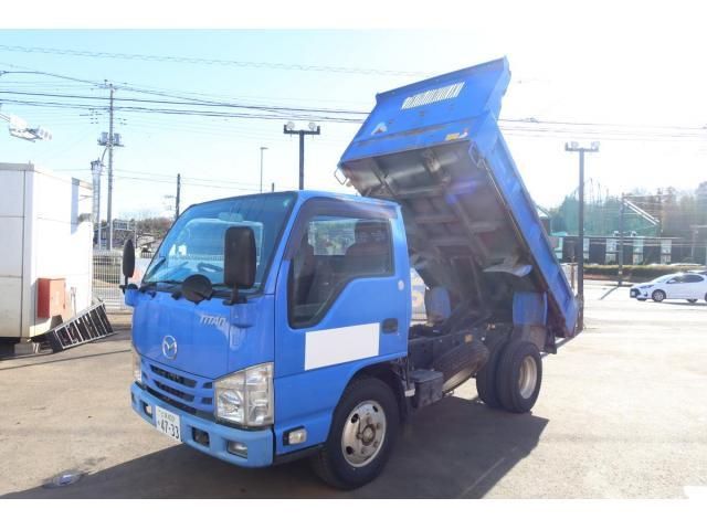Mazda TITAN 2016-11 2018247-8