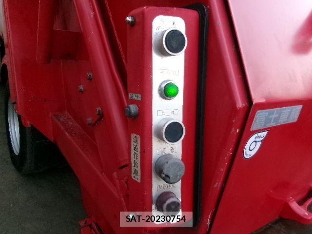 Mazda TITAN 2009-03 2102156-16