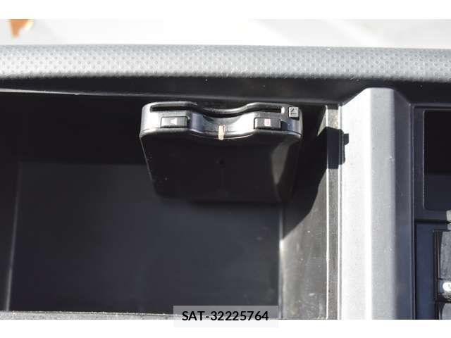 Mazda TITAN 2013-07 2300272-10