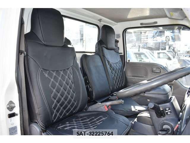 Mazda TITAN 2013-07 2300272-2
