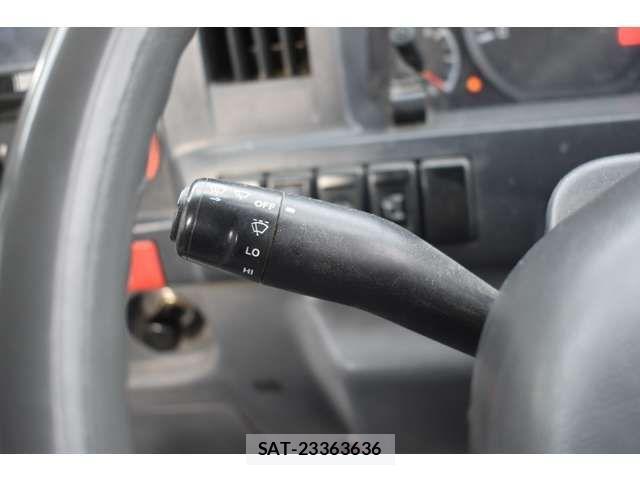 Mazda TITAN 2015-03 2317504-16