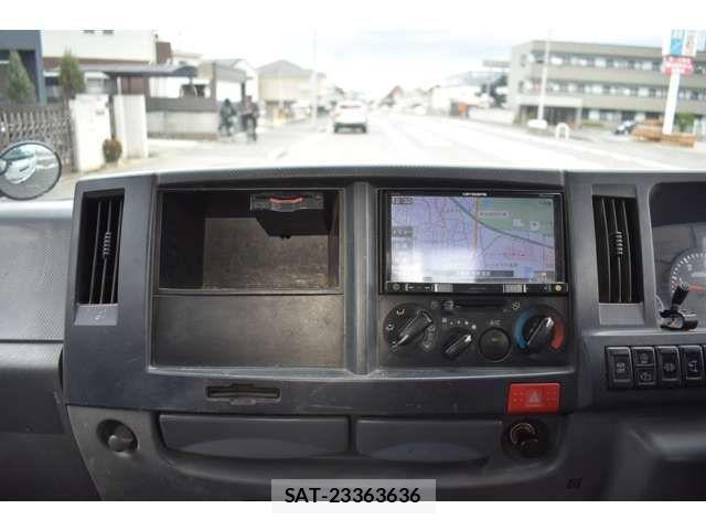 Mazda TITAN 2015-03 2317504-2