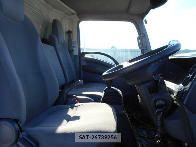 Mazda TITAN 2017-11 2355102-9