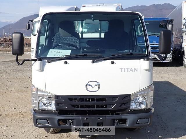 Mazda TITAN 2021-11 2488300-7