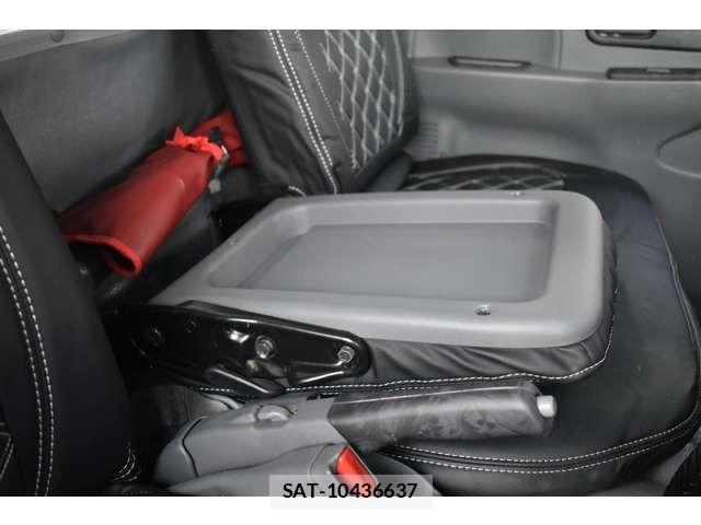 Mazda TITAN 2021-03 3415324-7