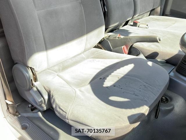 Mazda TITAN 2009-03 4332276-17