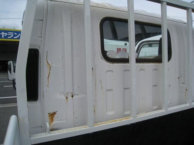 Mazda TITAN 2009-02 4384596-17