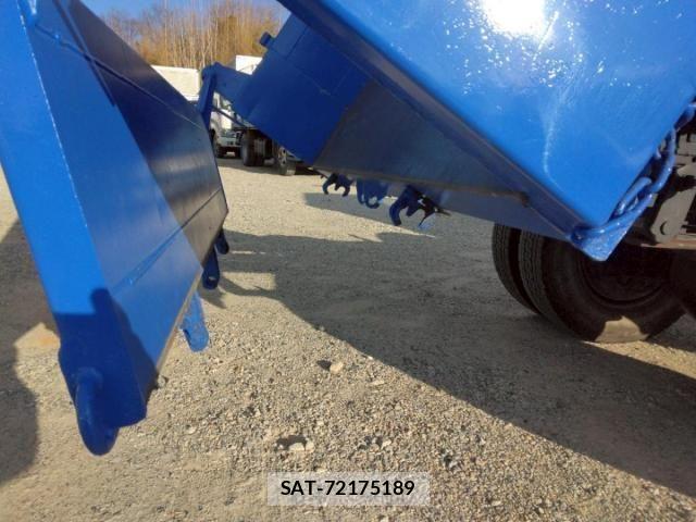 Mazda TITAN 2014-02 4603432-24