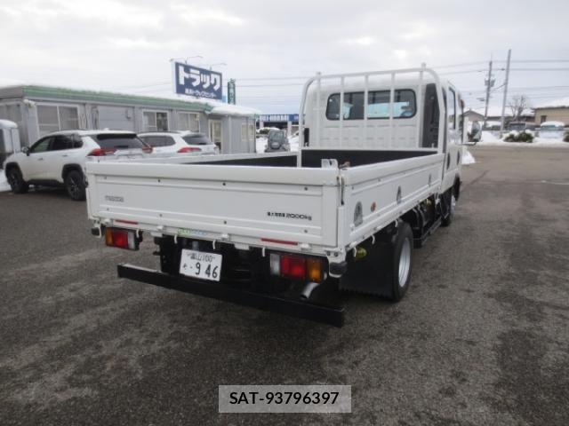Mazda TITAN 2016-06 4758758-3