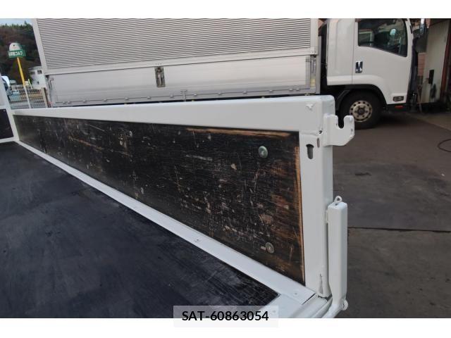 Mazda TITAN 2015-10 4758766-11
