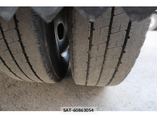 Mazda TITAN 2015-10 4758766-18