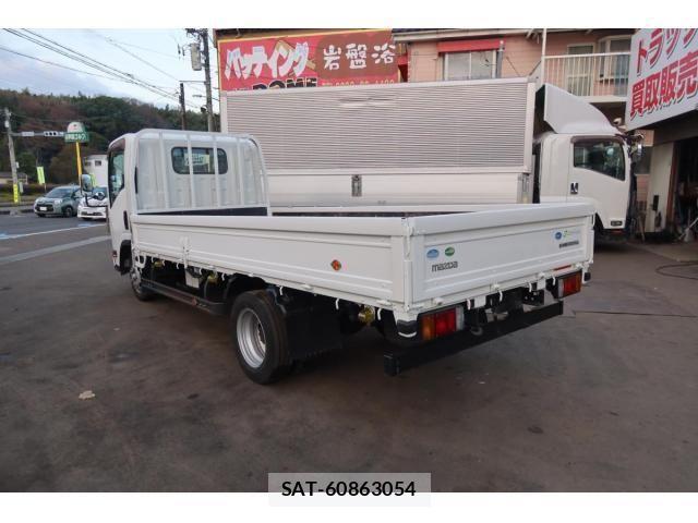 Mazda TITAN 2015-10 4758766-6