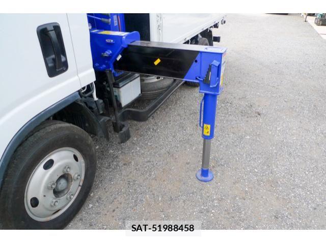 Mazda TITAN 2015-01 5881041-10