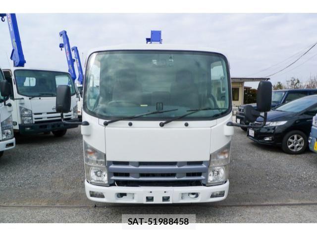 Mazda TITAN 2015-01 5881041-1