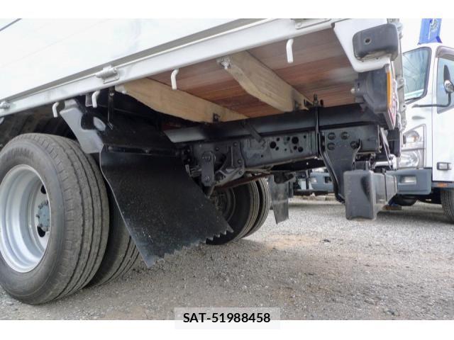Mazda TITAN 2015-01 5881041-23