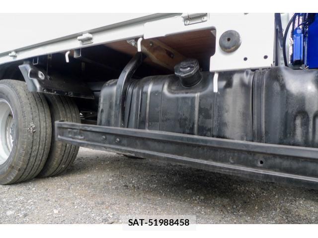 Mazda TITAN 2015-01 5881041-25
