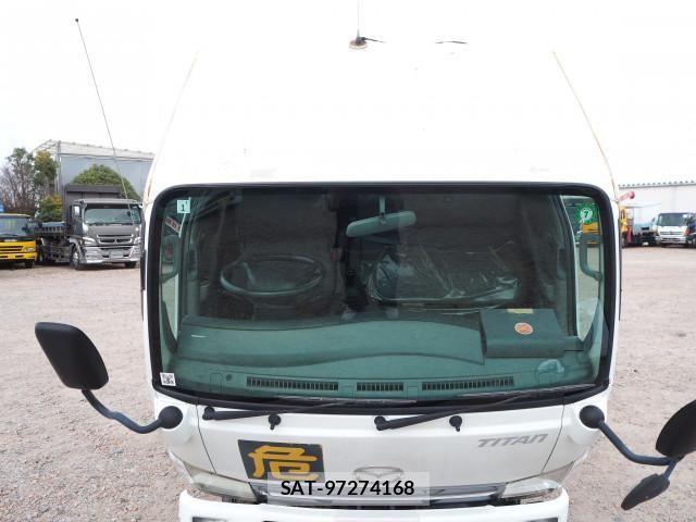 Mazda TITAN 2009-01 5881061-8