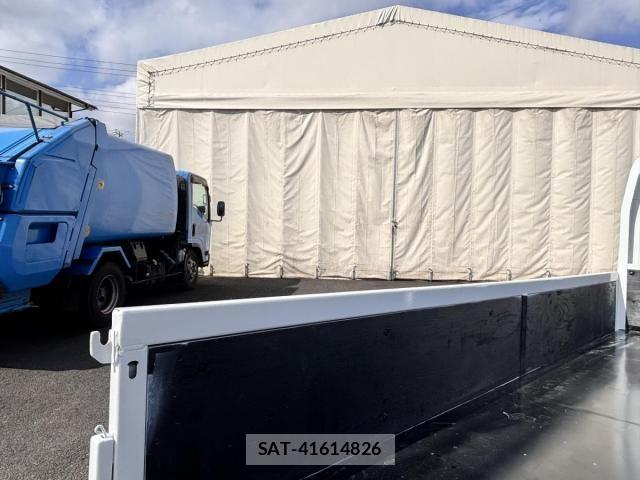 Mazda TITAN 2015-06 5881048-10
