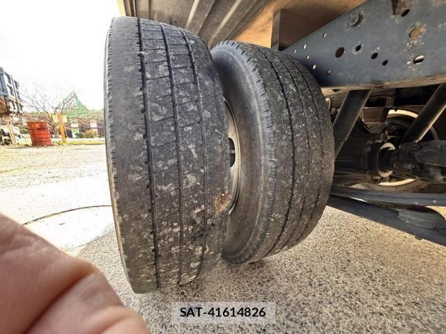 Mazda TITAN 2015-06 5881048-21