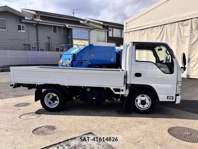 Mazda TITAN 2015-06 5881048-3