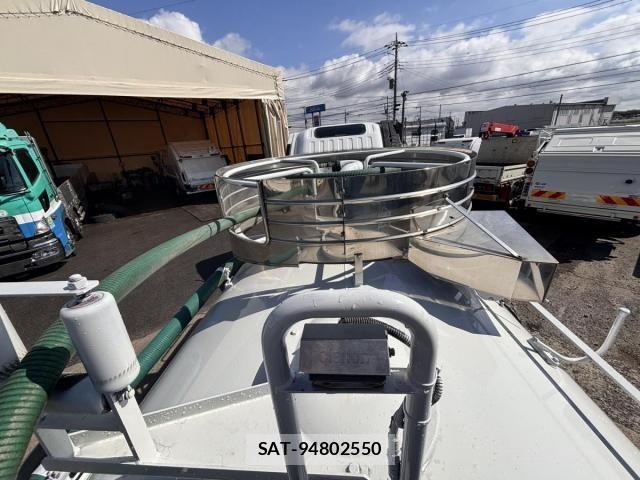Mazda TITAN 2014-02 6021297-14