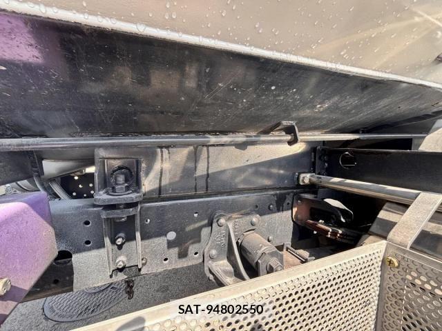 Mazda TITAN 2014-02 6021297-18