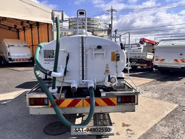 Mazda TITAN 2014-02 6021297-5