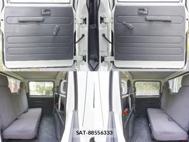 Mazda TITAN 2012-04 6021302-17