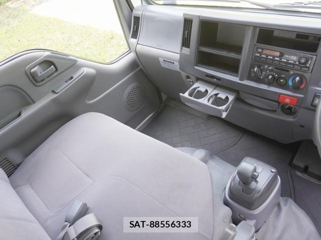 Mazda TITAN 2012-04 6021302-20