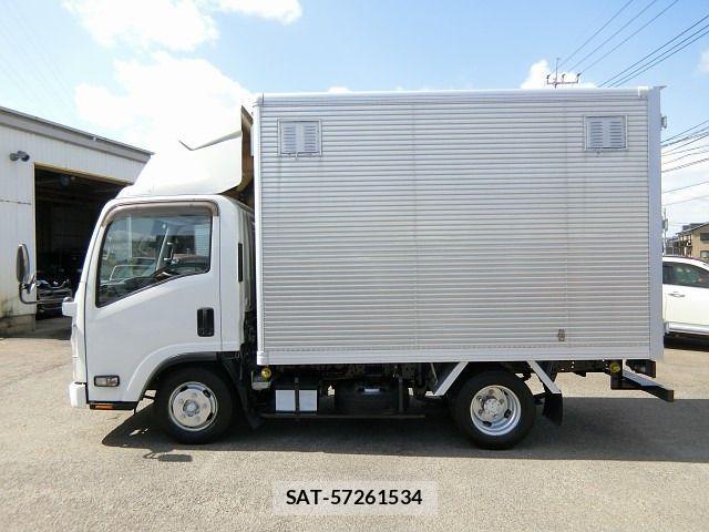 Mazda TITAN 2012-06 6220513-8