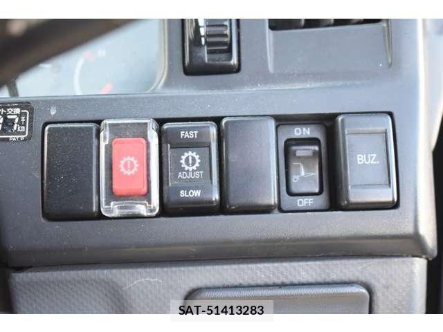Mazda TITAN 2014-08 6248013-15